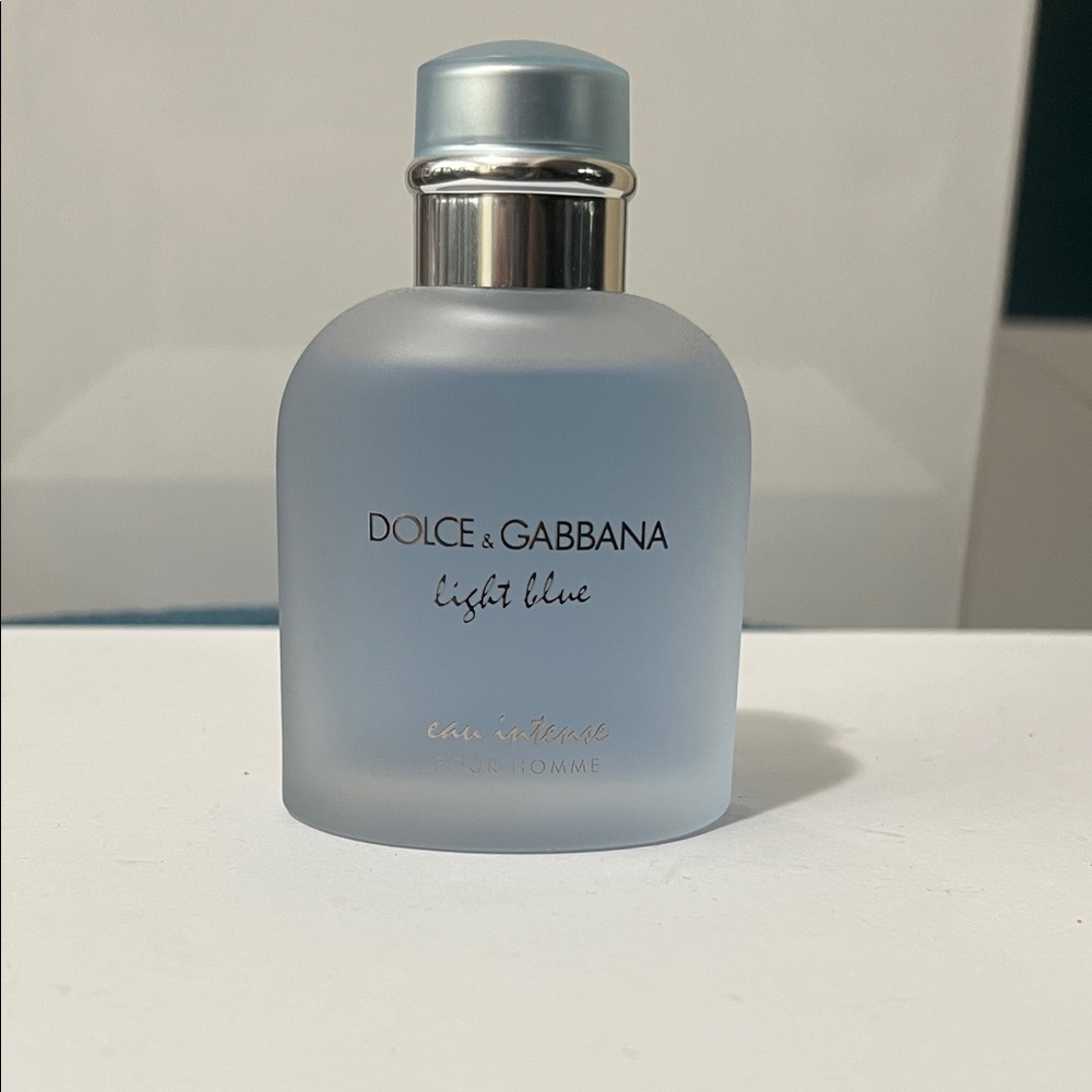 Dolce & Gabbana Light Blue Eau Intense for Men(DISCONTINUED/RARE)